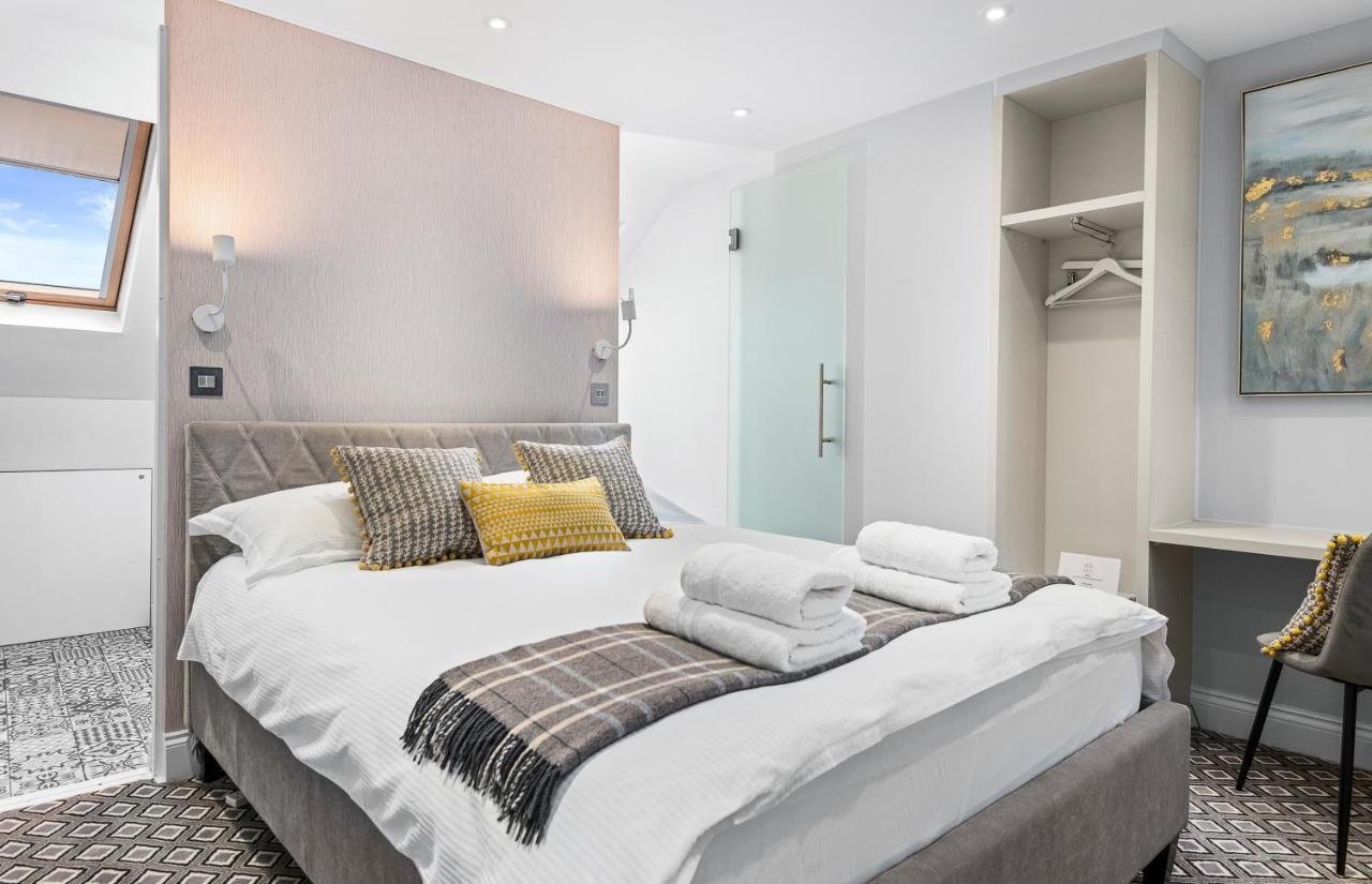 Windsorian Experience Apartment Bagian luar foto