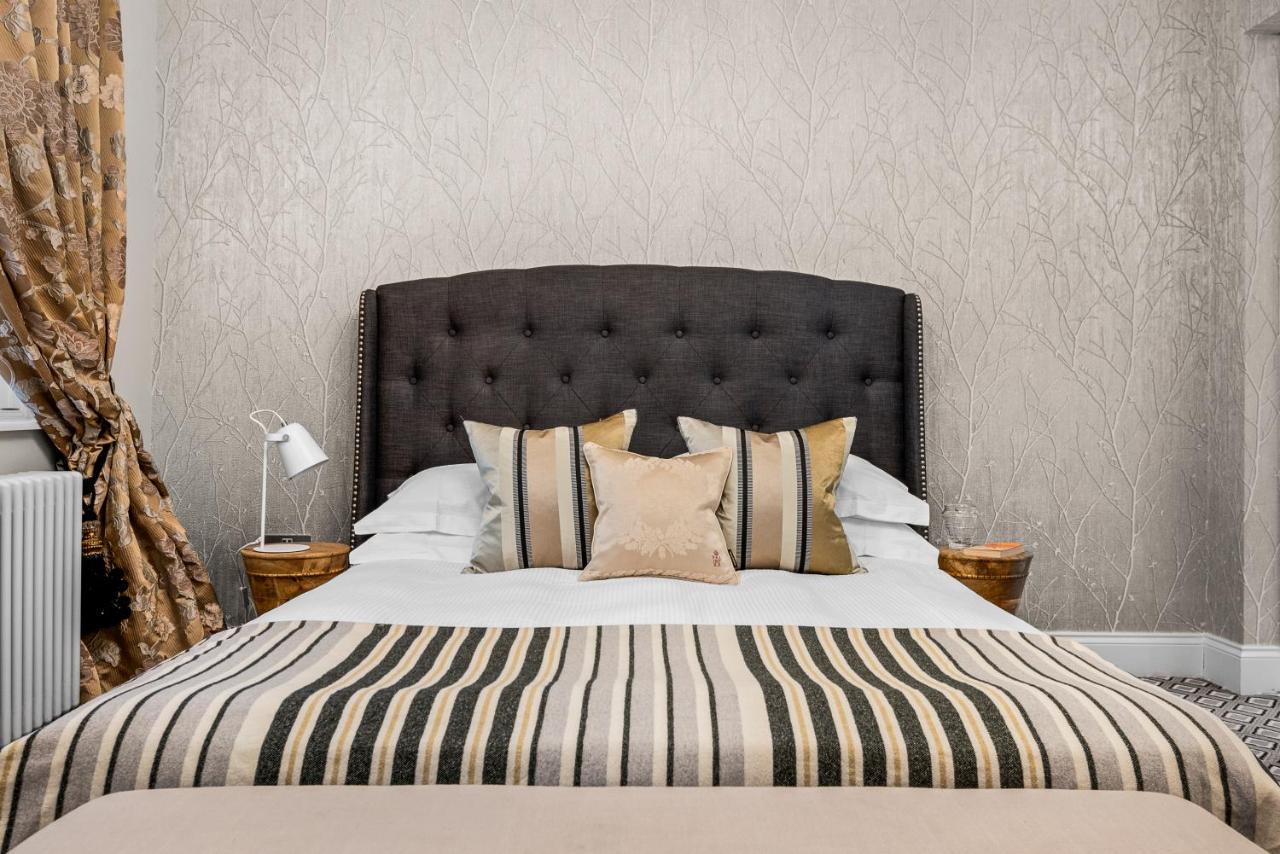 Windsorian Experience Apartment Bagian luar foto