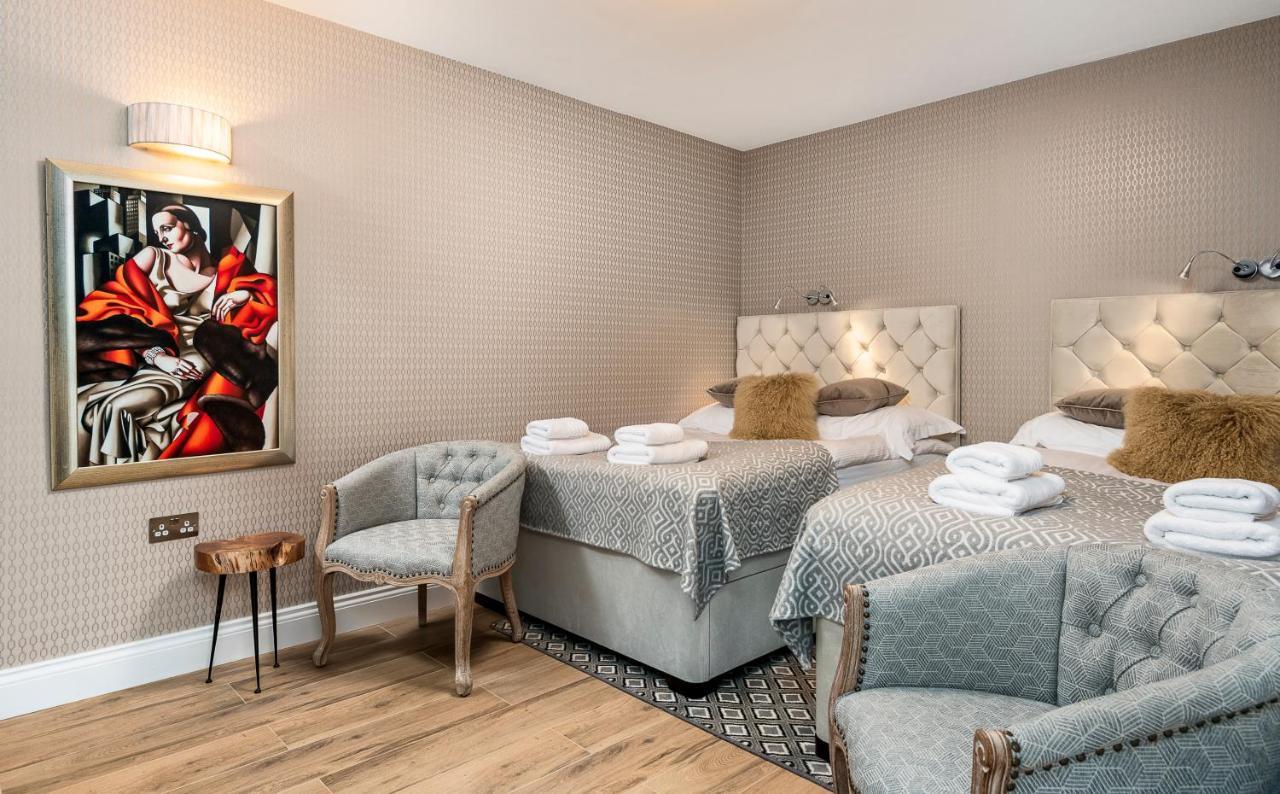 Windsorian Experience Apartment Bagian luar foto